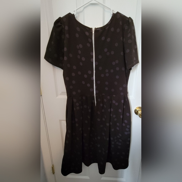 LuLaRoe Amelia Dress - Picture 2 of 3